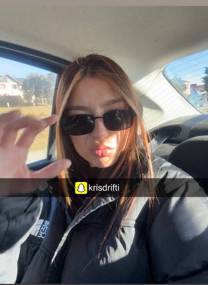 Tinder profile picture for @evana