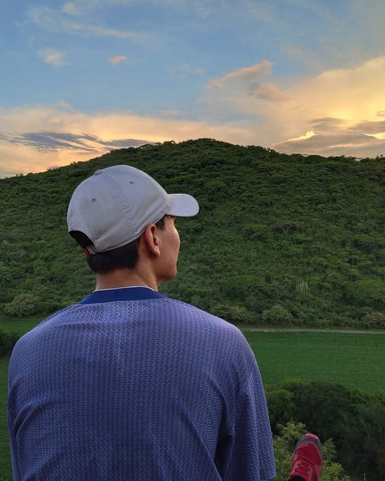Tinder profile picture for @sinuhe