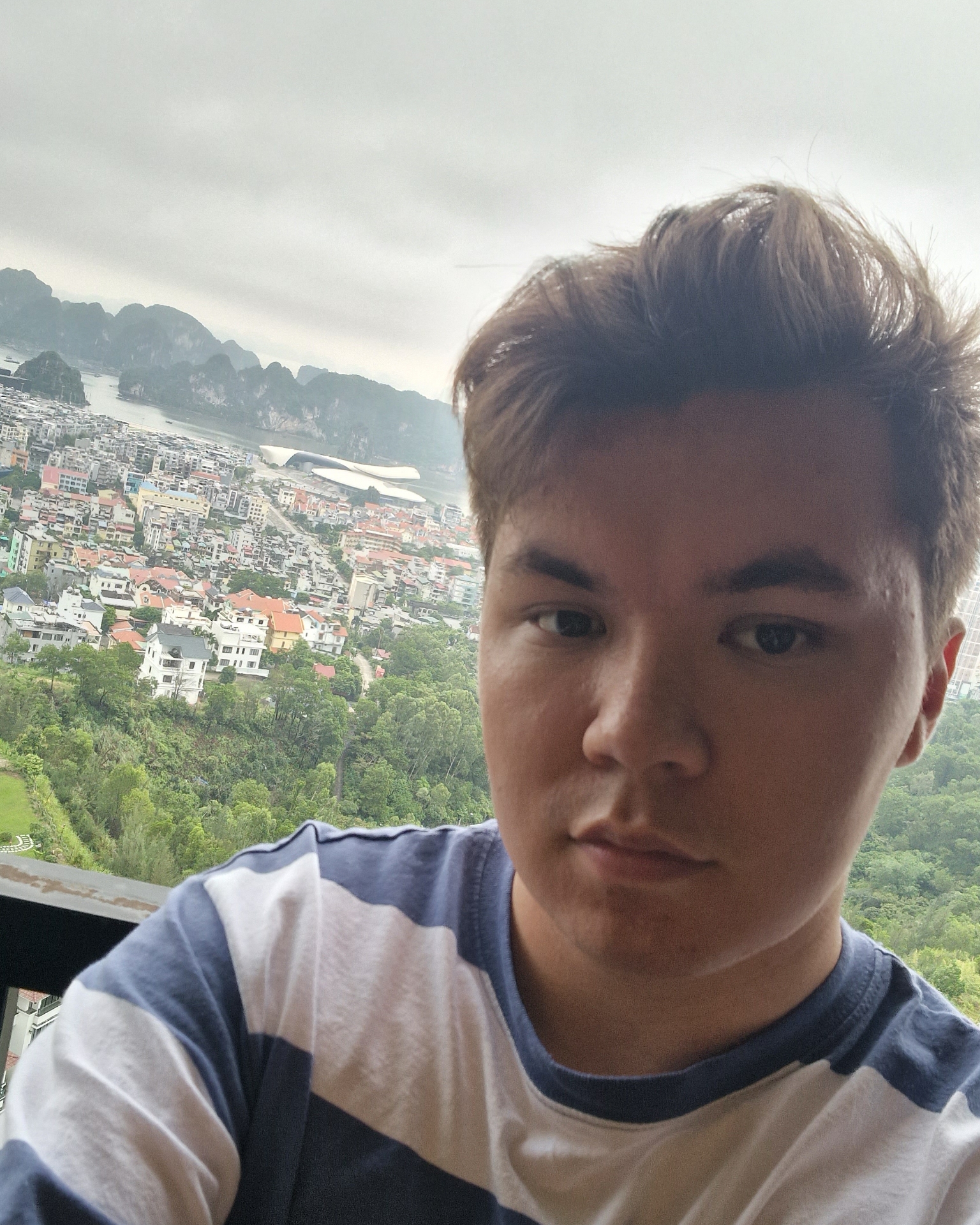 Tinder profile picture for @johntw