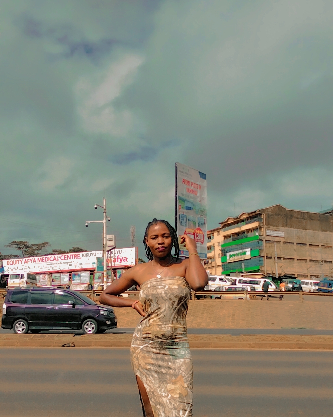 Tinder profile picture for @mwendwa