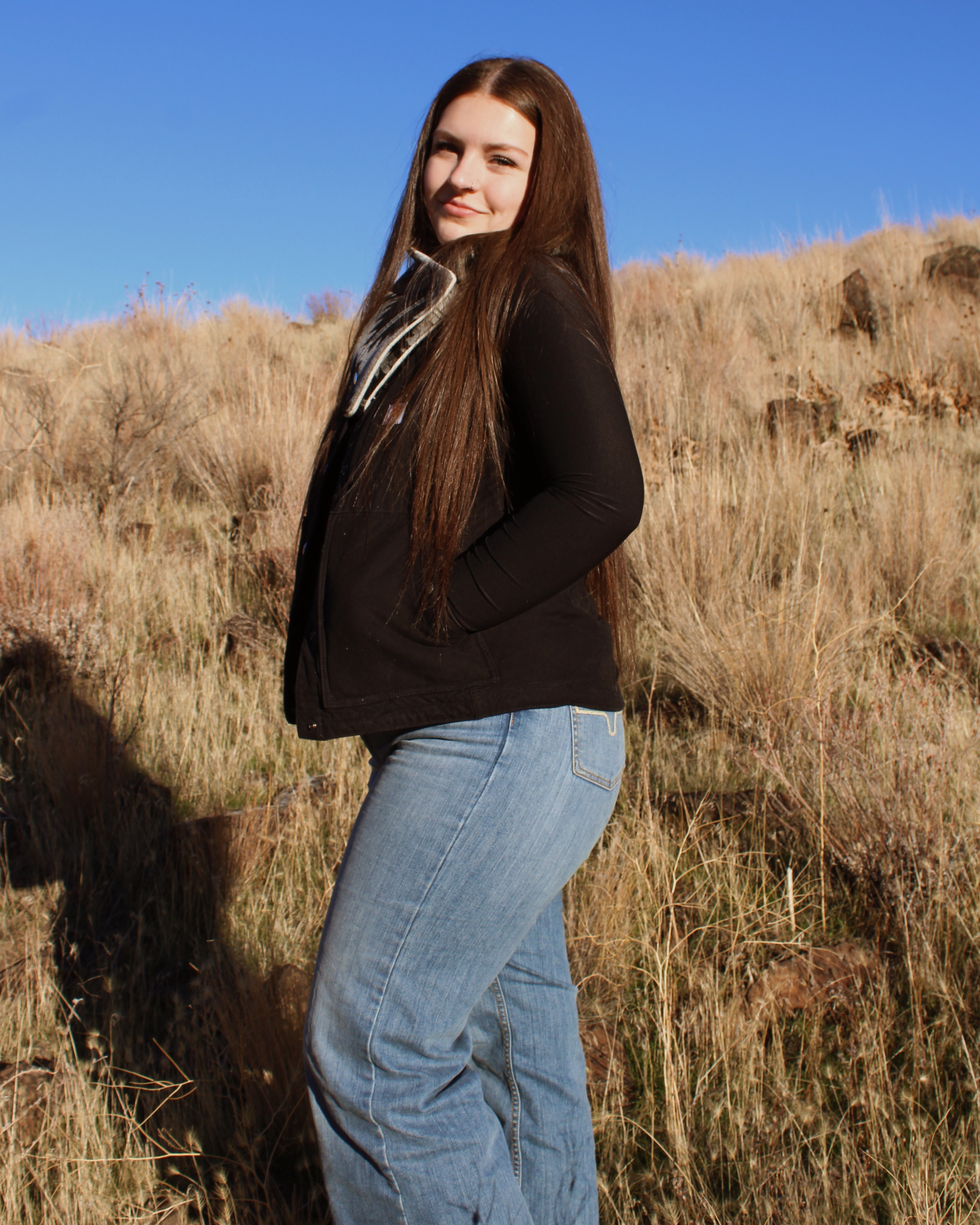 Tinder profile picture for @bellies