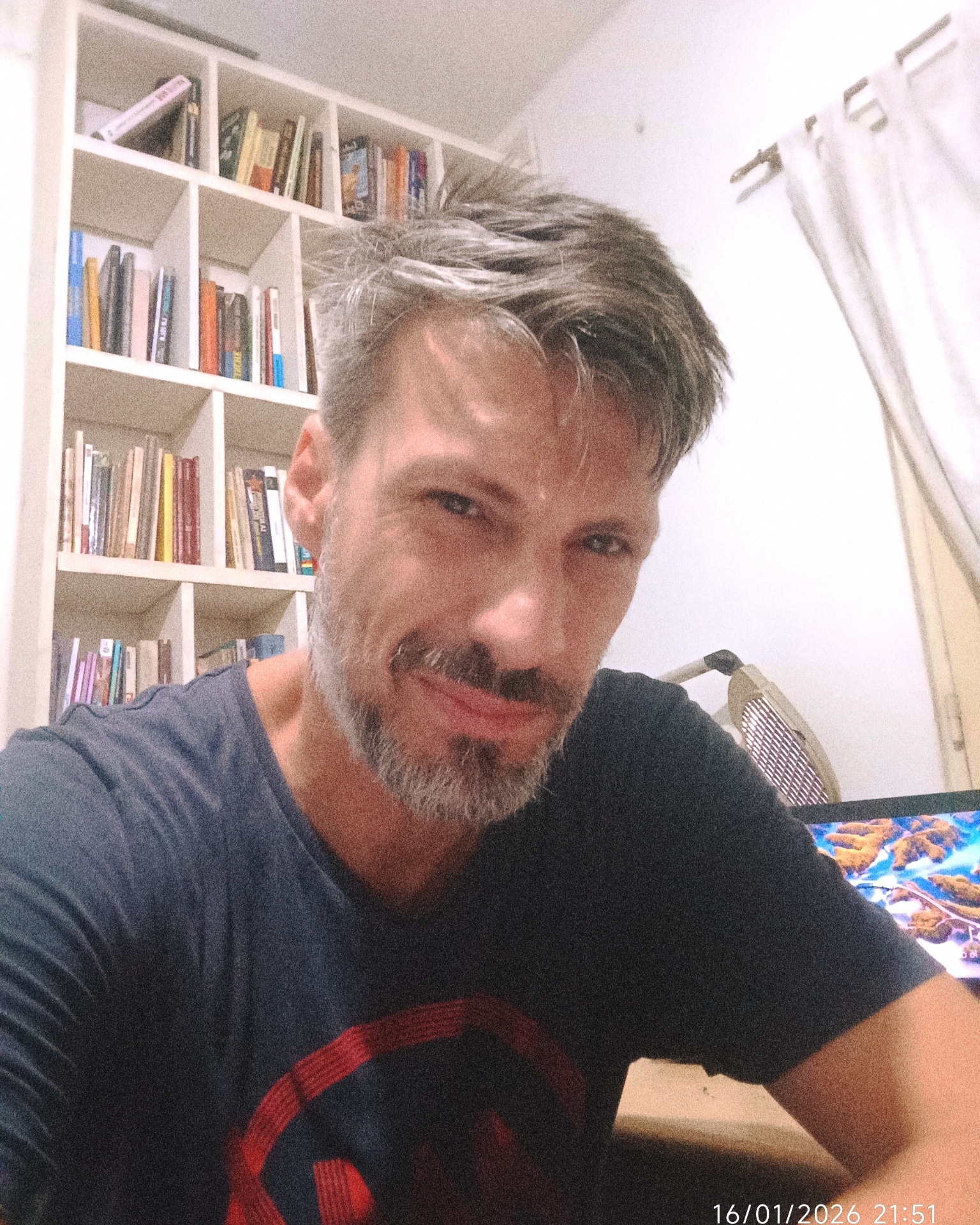 Tinder profile picture for @manuel