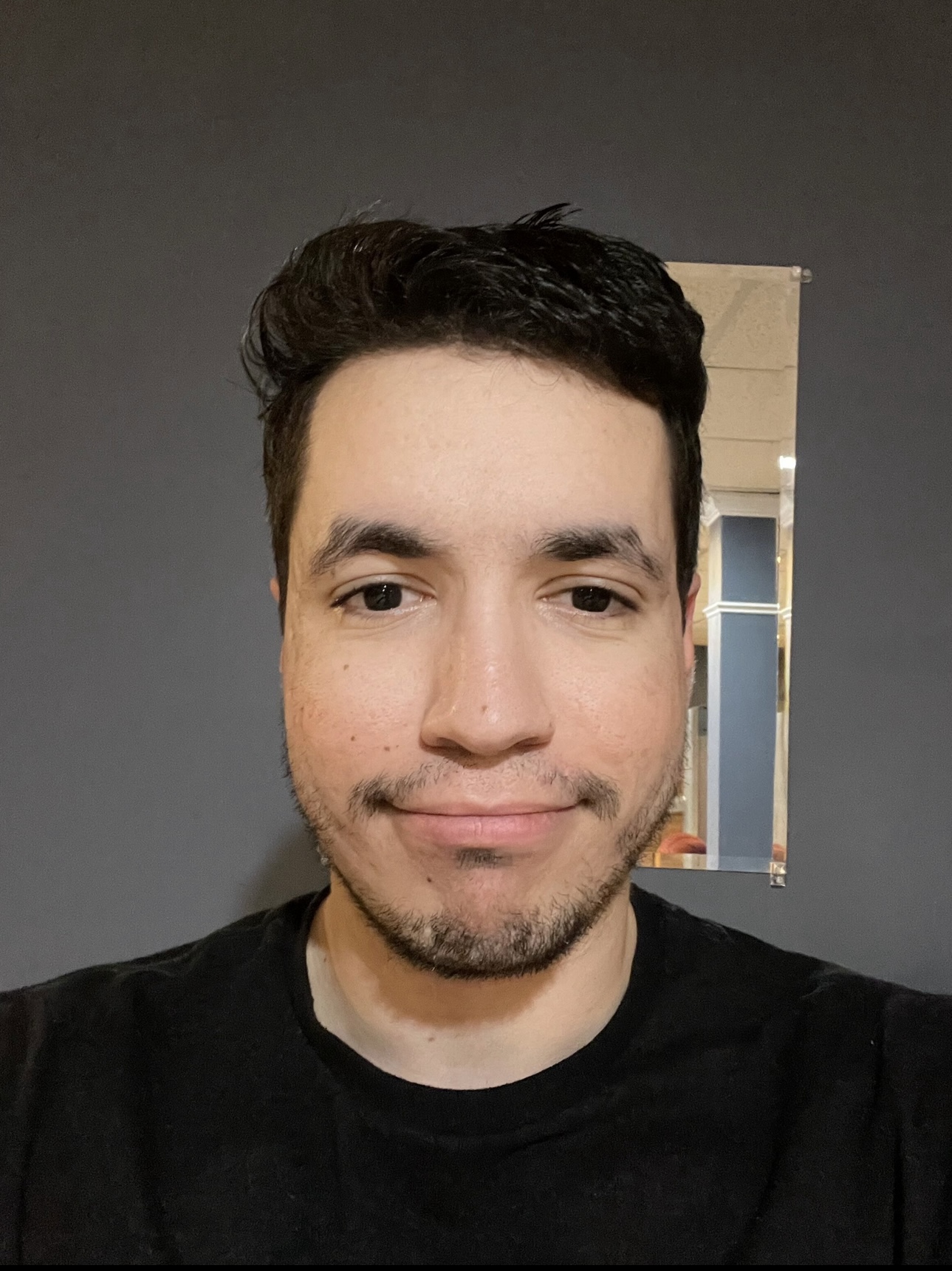 Tinder profile picture for @bates
