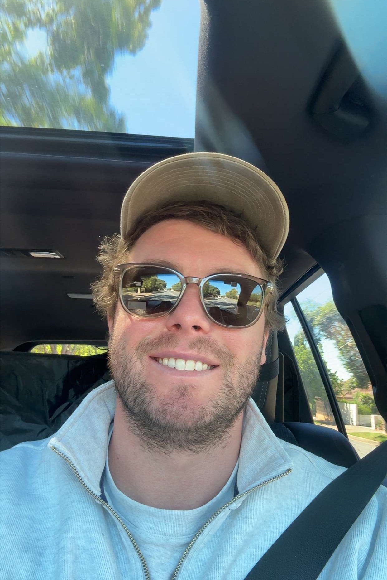 Tinder profile picture for @dale