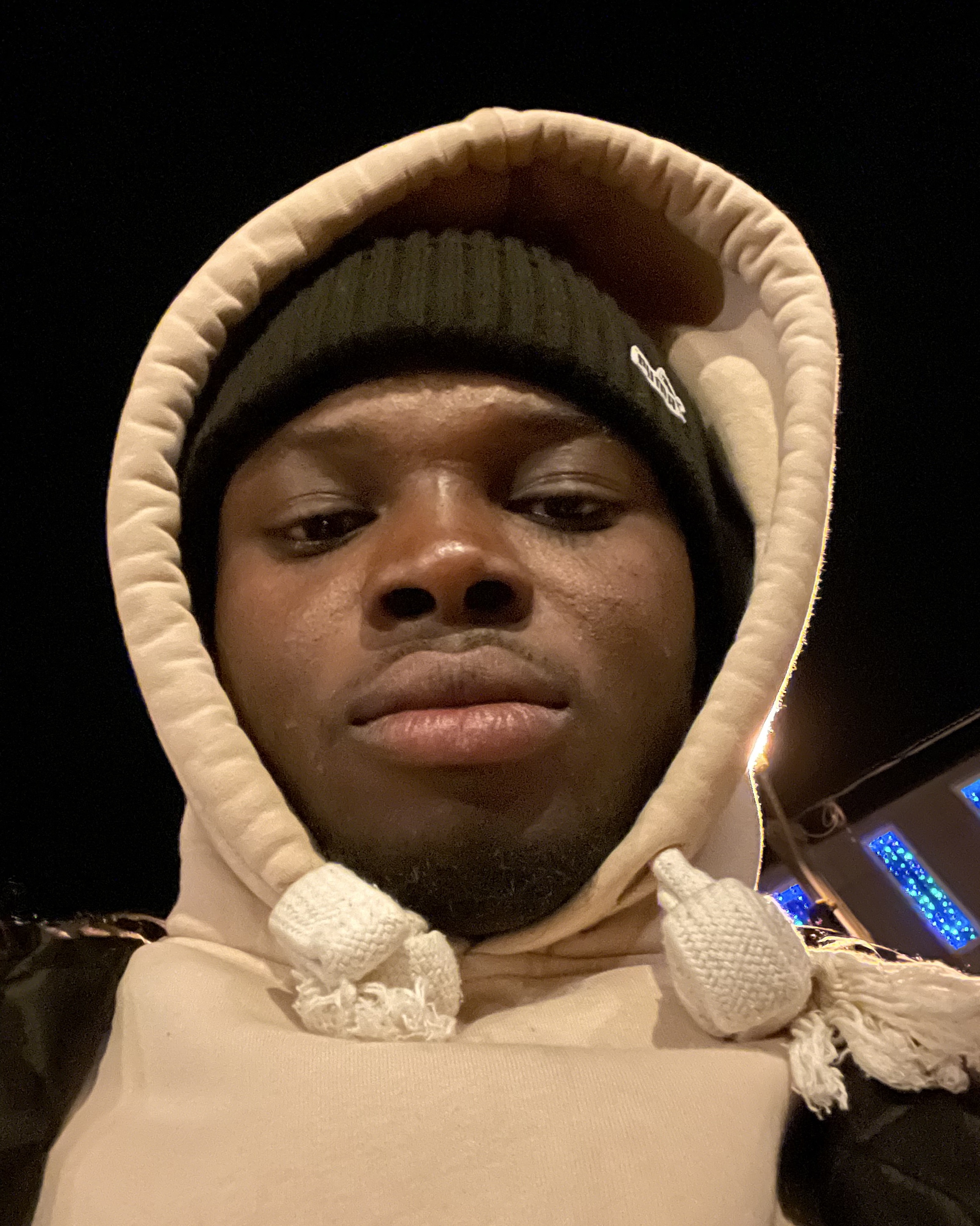 Tinder profile picture for @loyalties