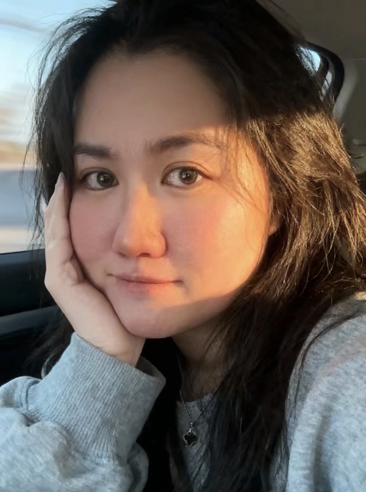 Tinder profile picture for @easter