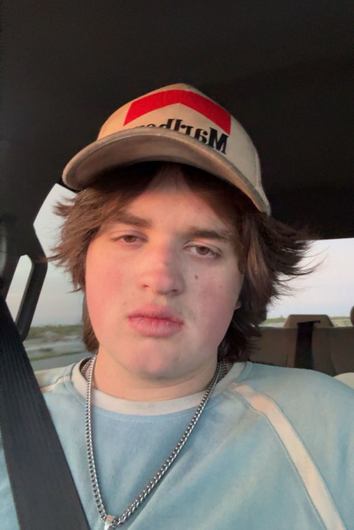 Tinder profile picture for @distorted