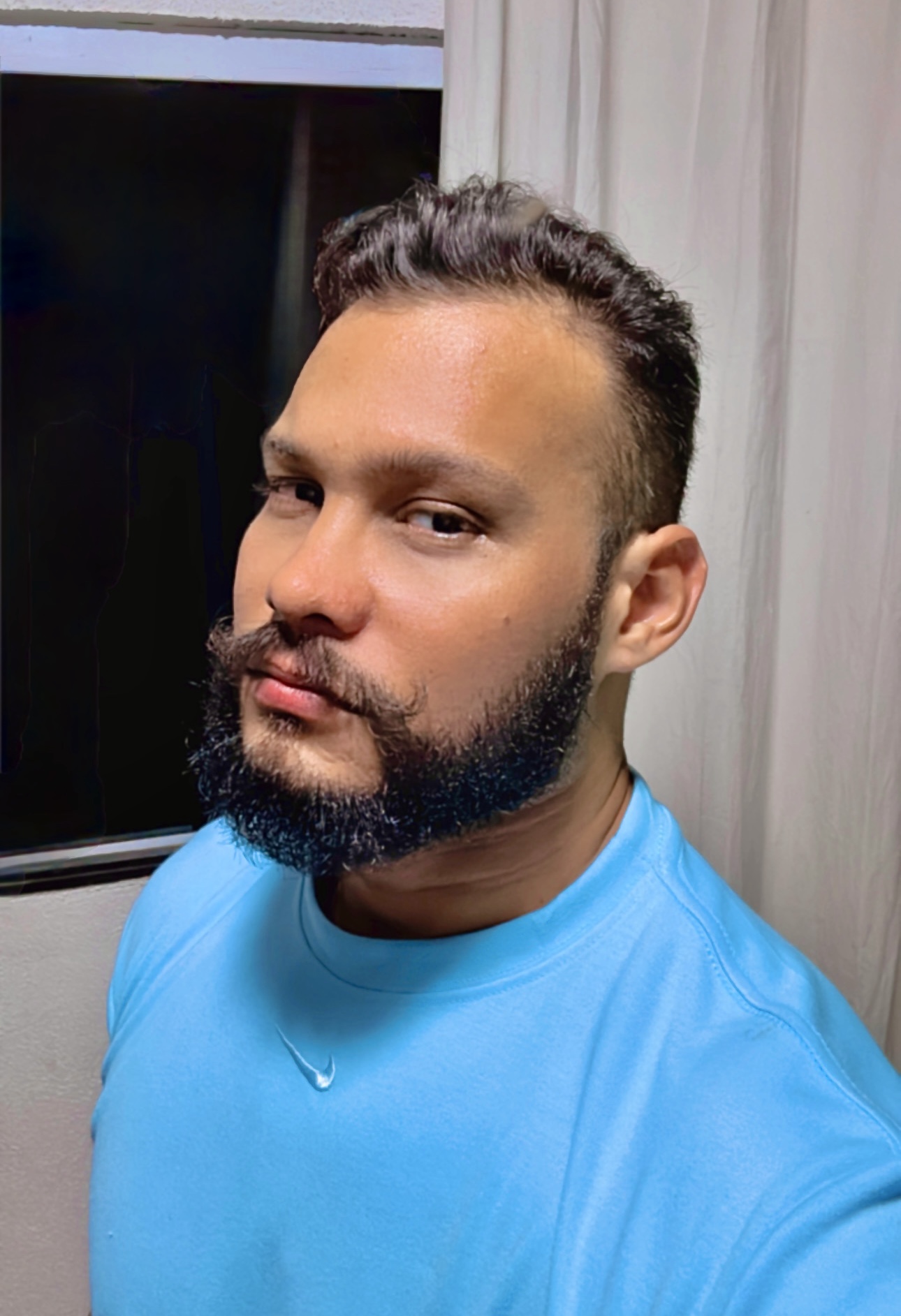Tinder profile picture for @wilker