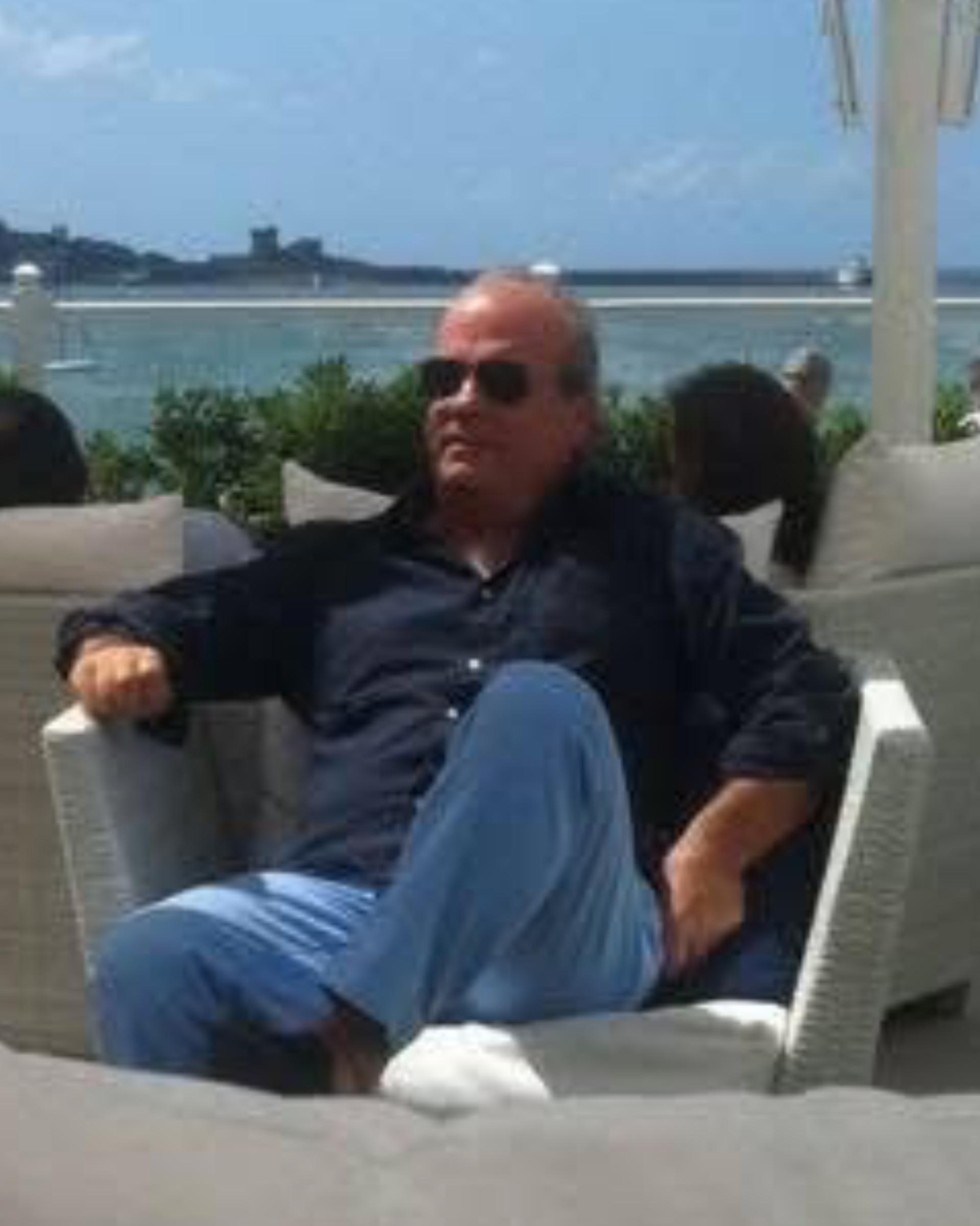 Tinder profile picture for @steiner