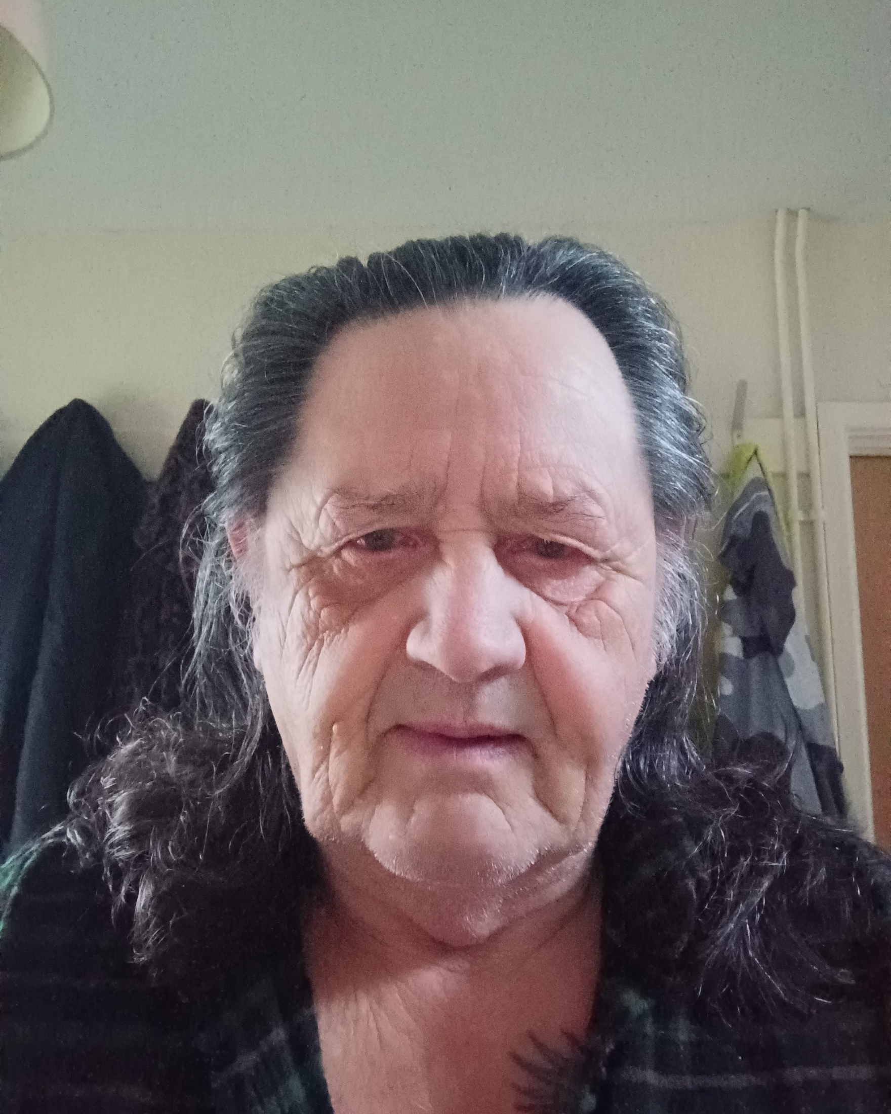 Tinder profile picture for @yokel