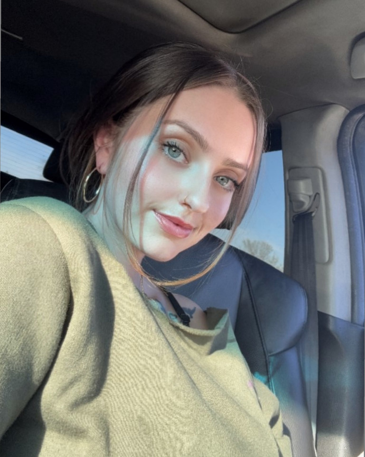Tinder profile picture for @avenger